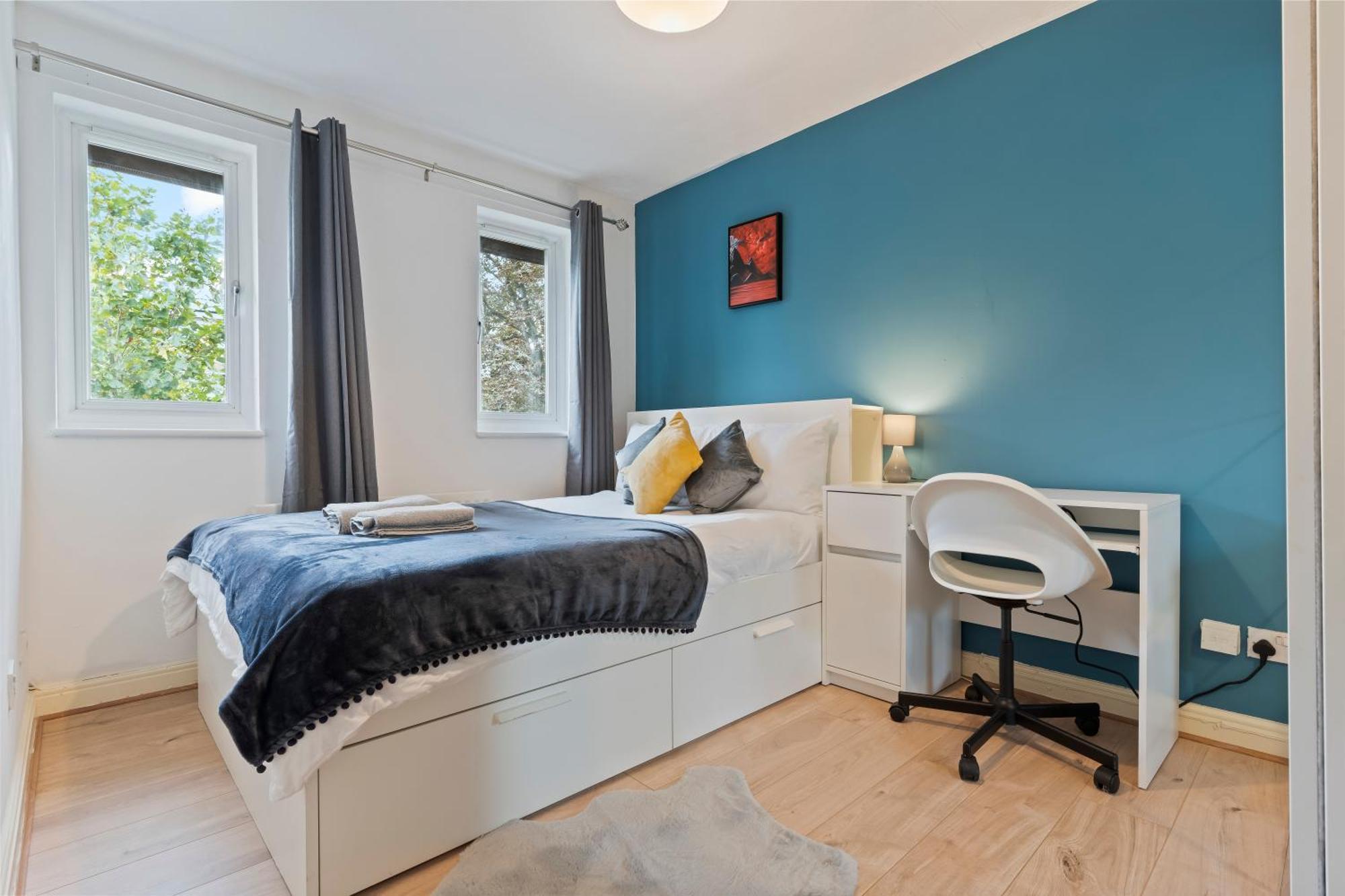 Ferienhaus Lovely 4br House In The With Parking *