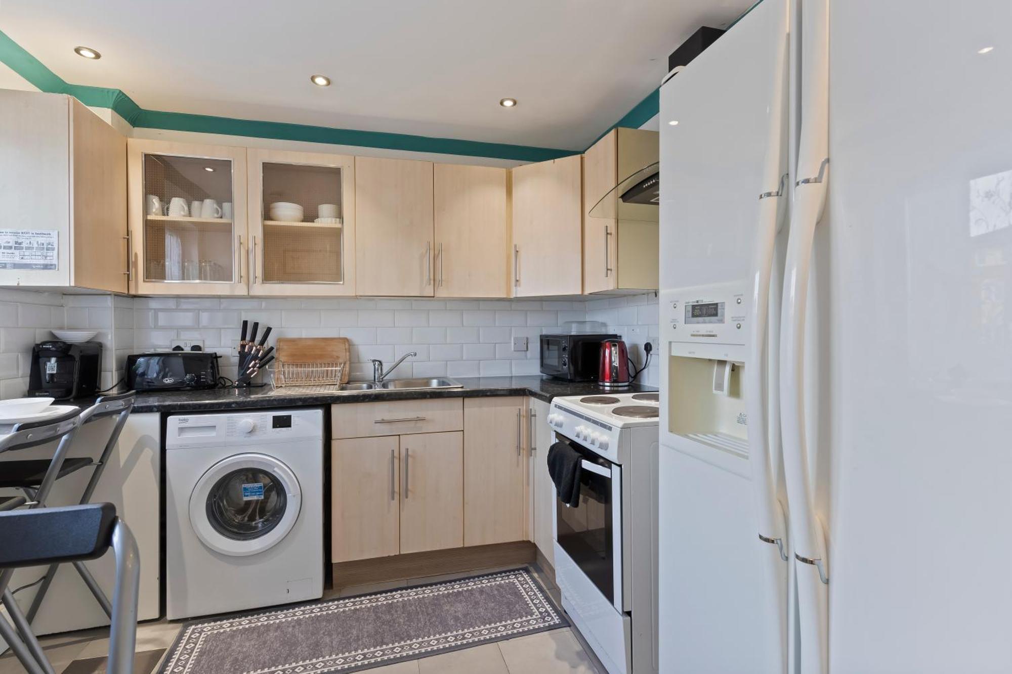 Ferienhaus Lovely 4br House In The With Parking London